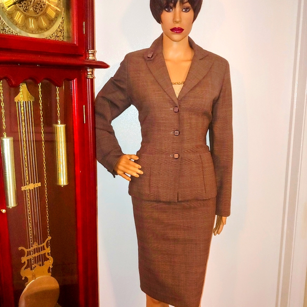 BILL BLASS 8 HERRINGBONE TAN CREAM WOOL MODERN VTG TAILORED FIT SKIRT SUIT